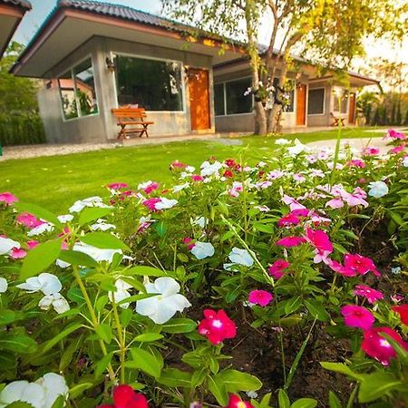 Villa De Bua Resort Нан Екстериор снимка