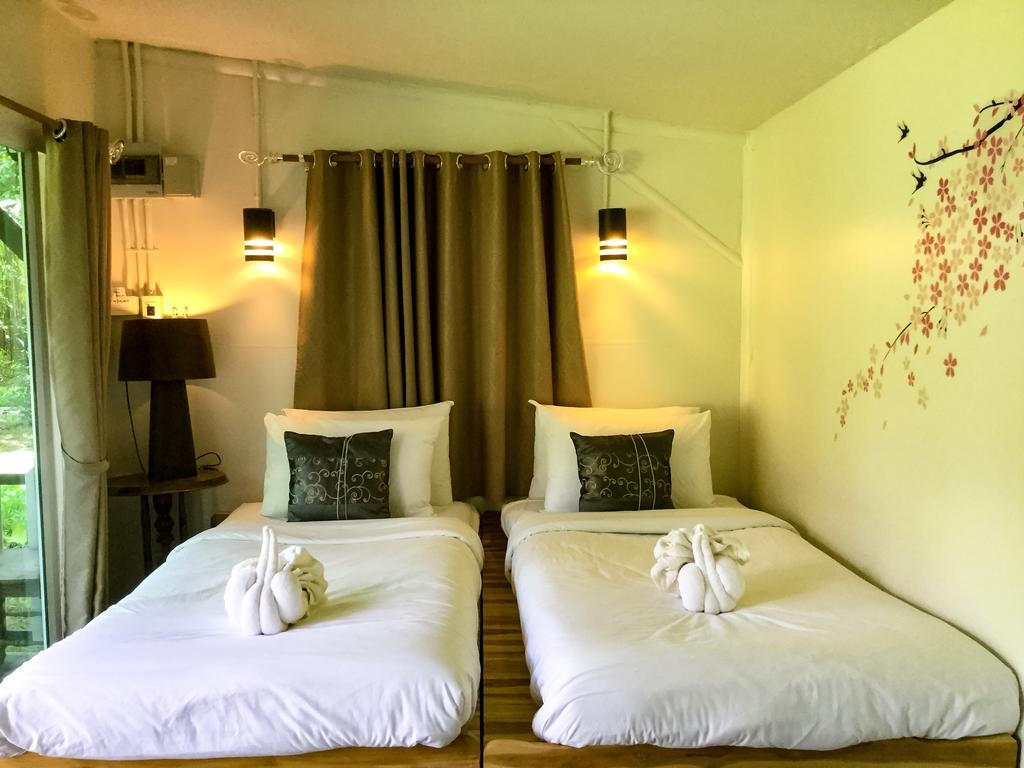 Villa De Bua Resort Нан Екстериор снимка