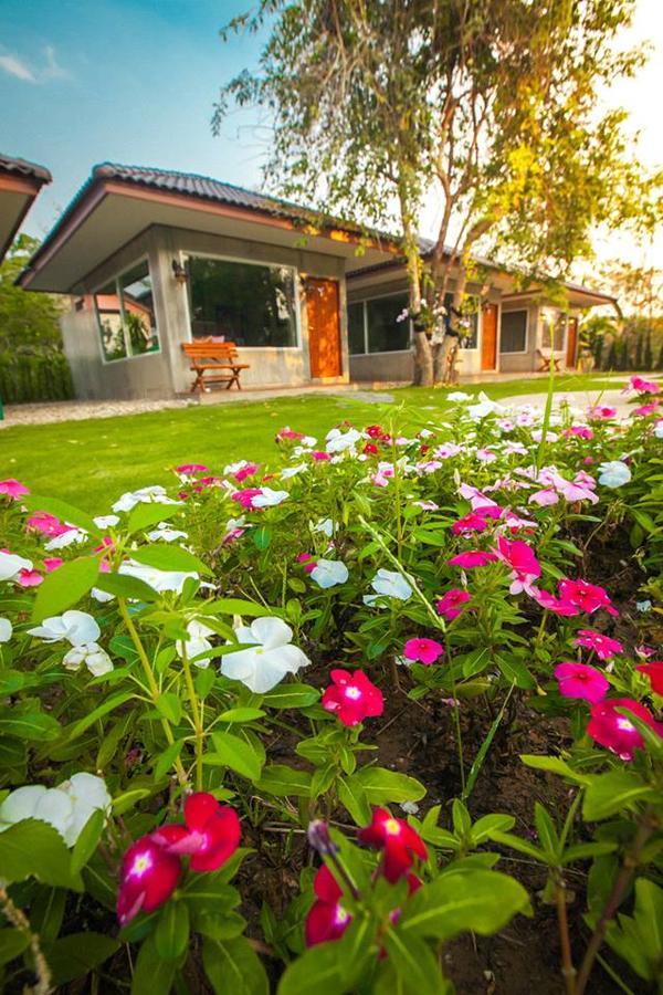 Villa De Bua Resort Нан Екстериор снимка