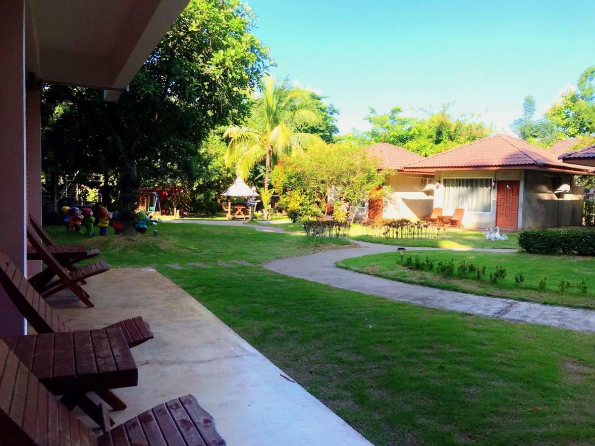 Villa De Bua Resort Нан Екстериор снимка